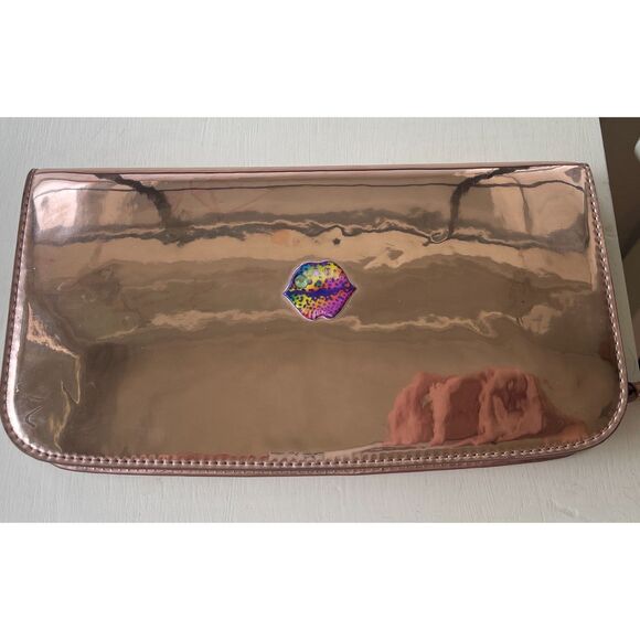Banana Republic Patent Shiny Clutch Large Zip Wallet Rose Gold Pink w/ Lips - Picture 1 of 9